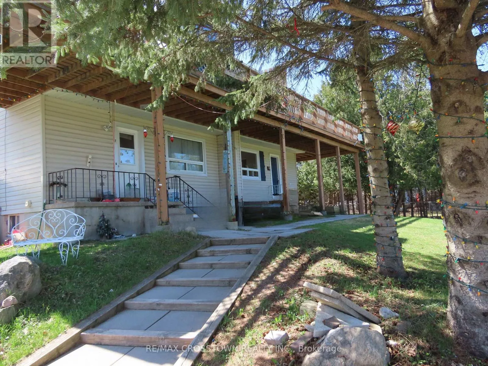 4716 PENETANGUISHENE ROAD