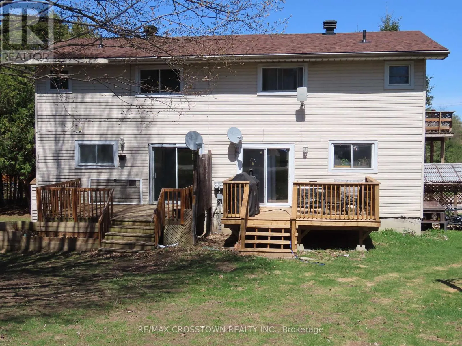4716 PENETANGUISHENE ROAD