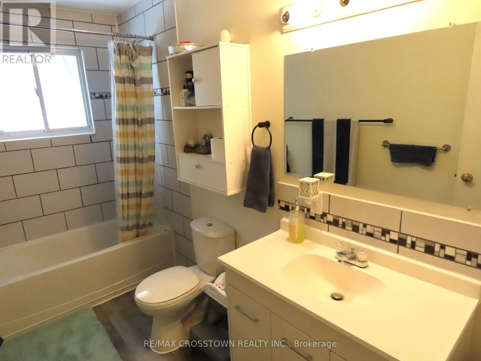 4716 PENETANGUISHENE ROAD
