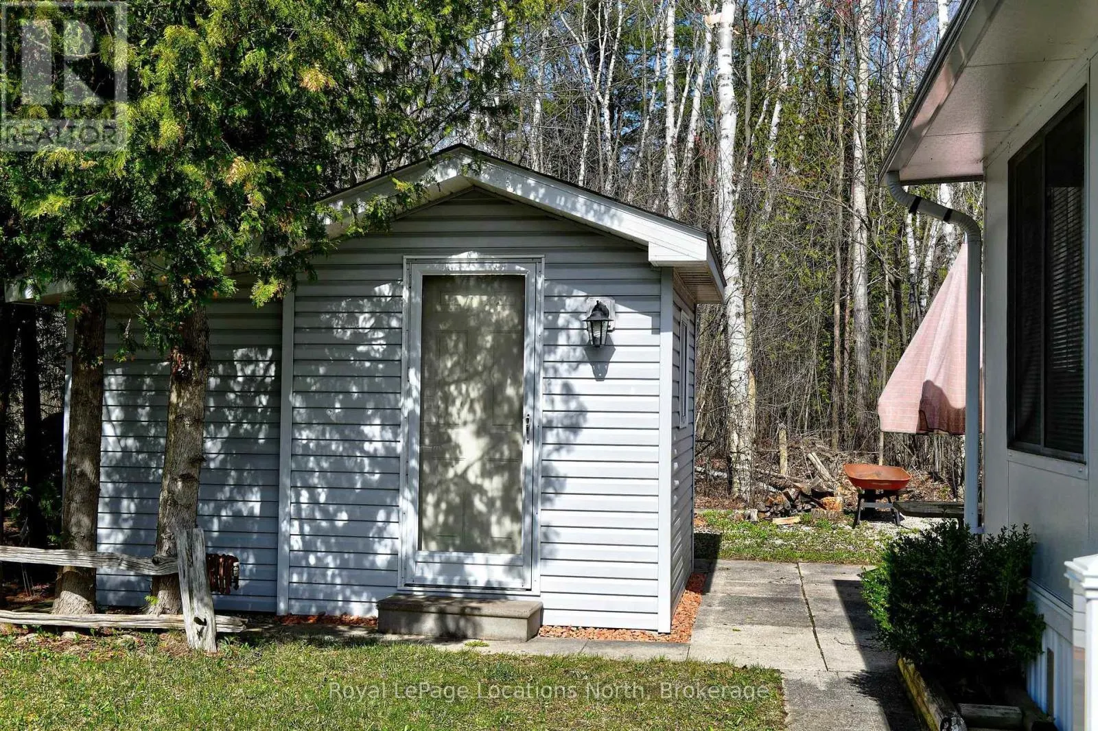 2 WASAGA PINES LANE E