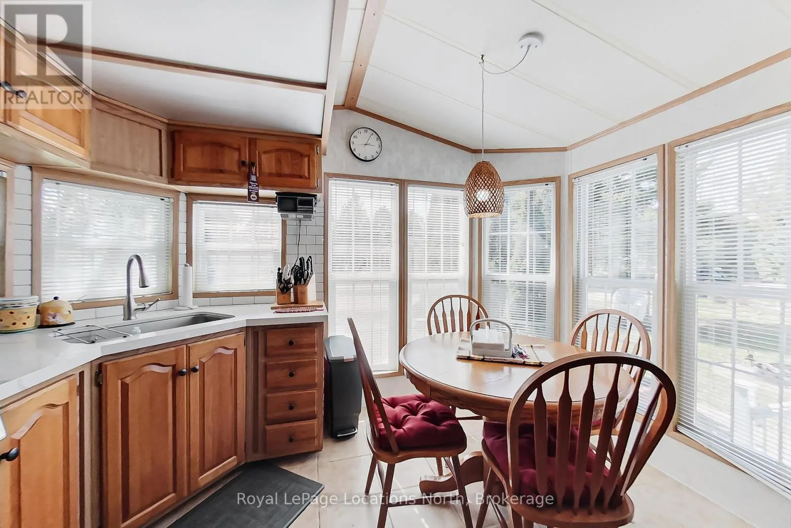 2 WASAGA PINES LANE E