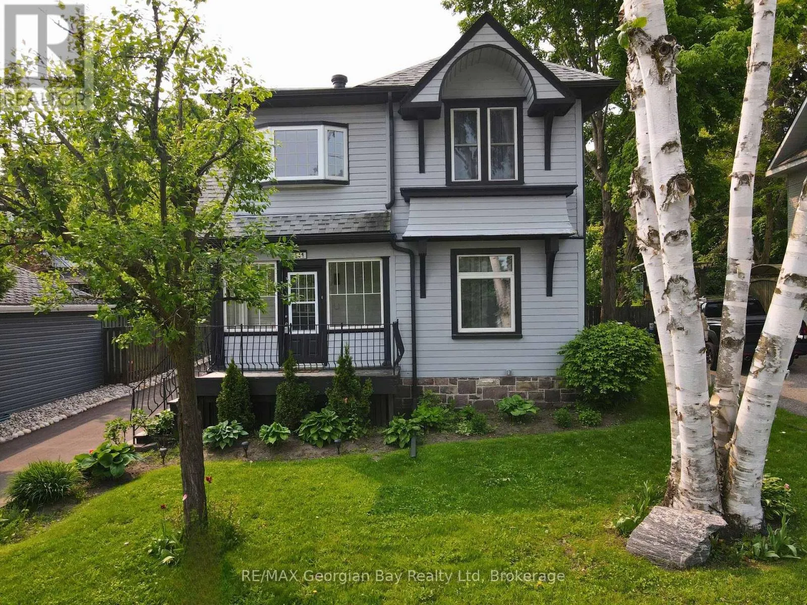 641 BAY STREET
