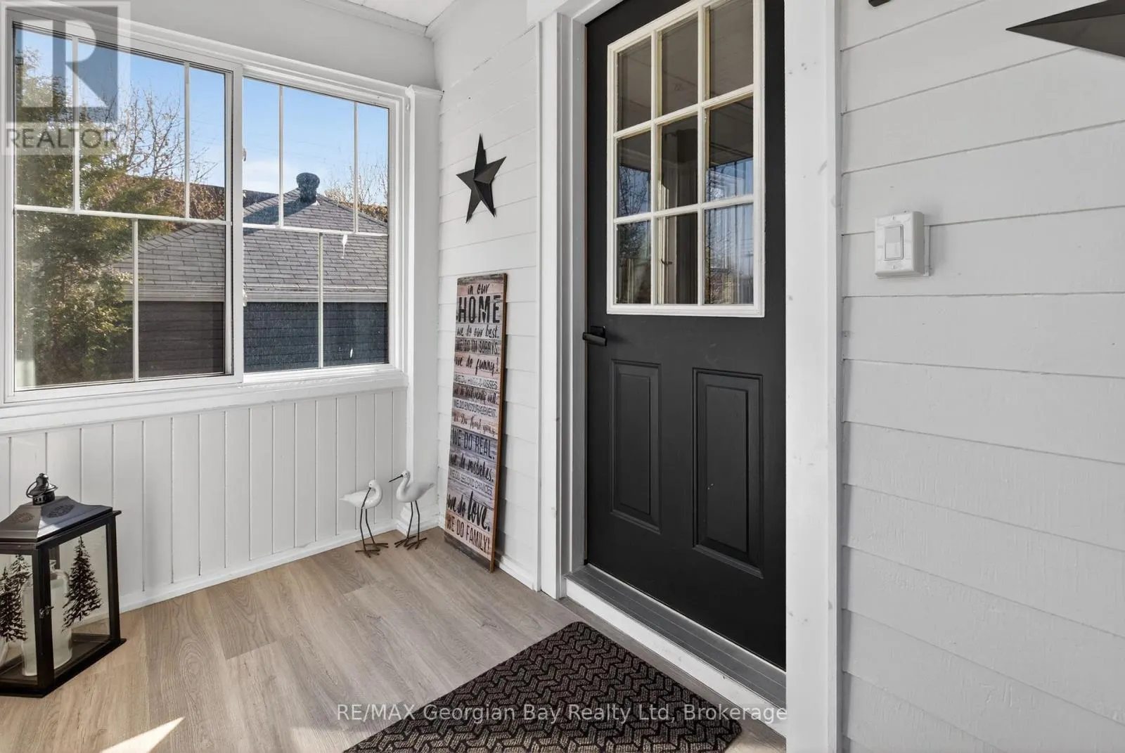 641 BAY STREET