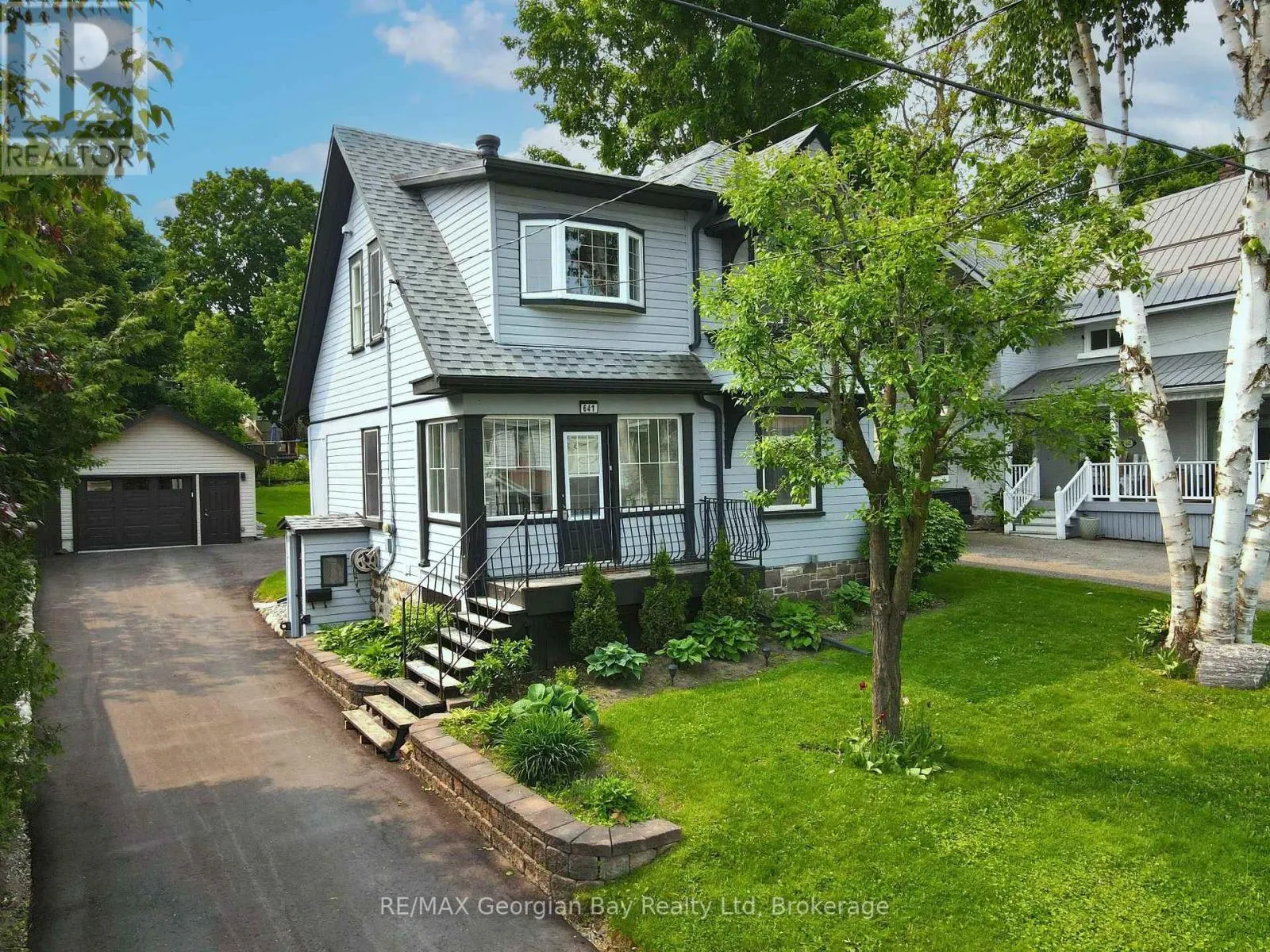 641 BAY STREET