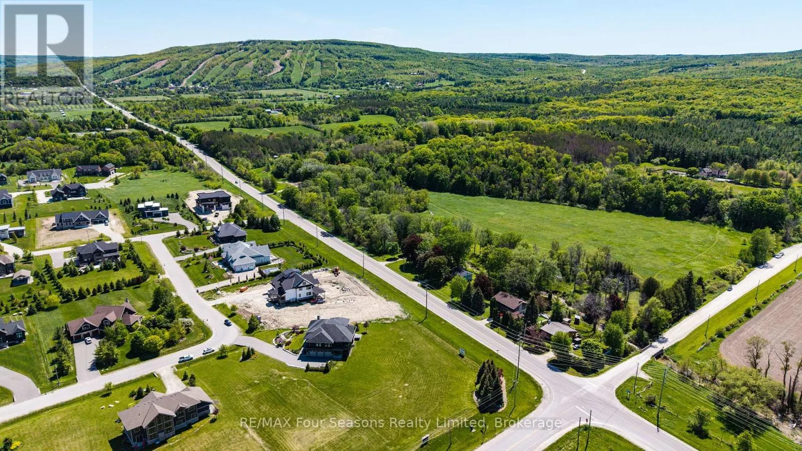 9 WINDROSE VALLEY BOULEVARD