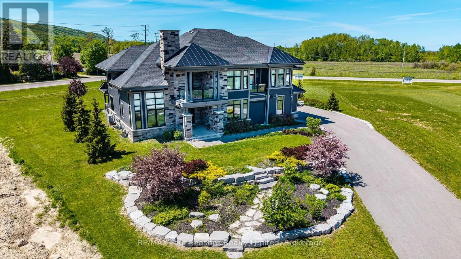 9 WINDROSE VALLEY BOULEVARD