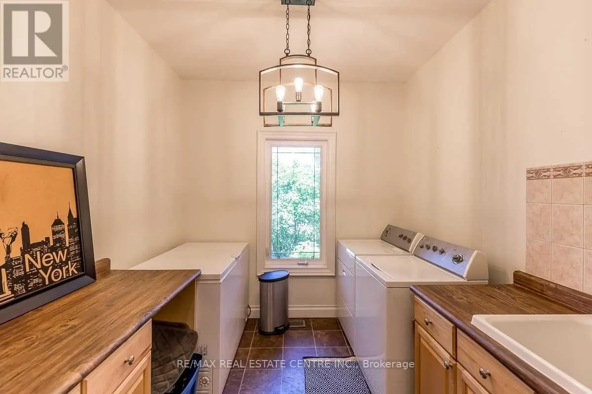 1216 WOOD ROAD
