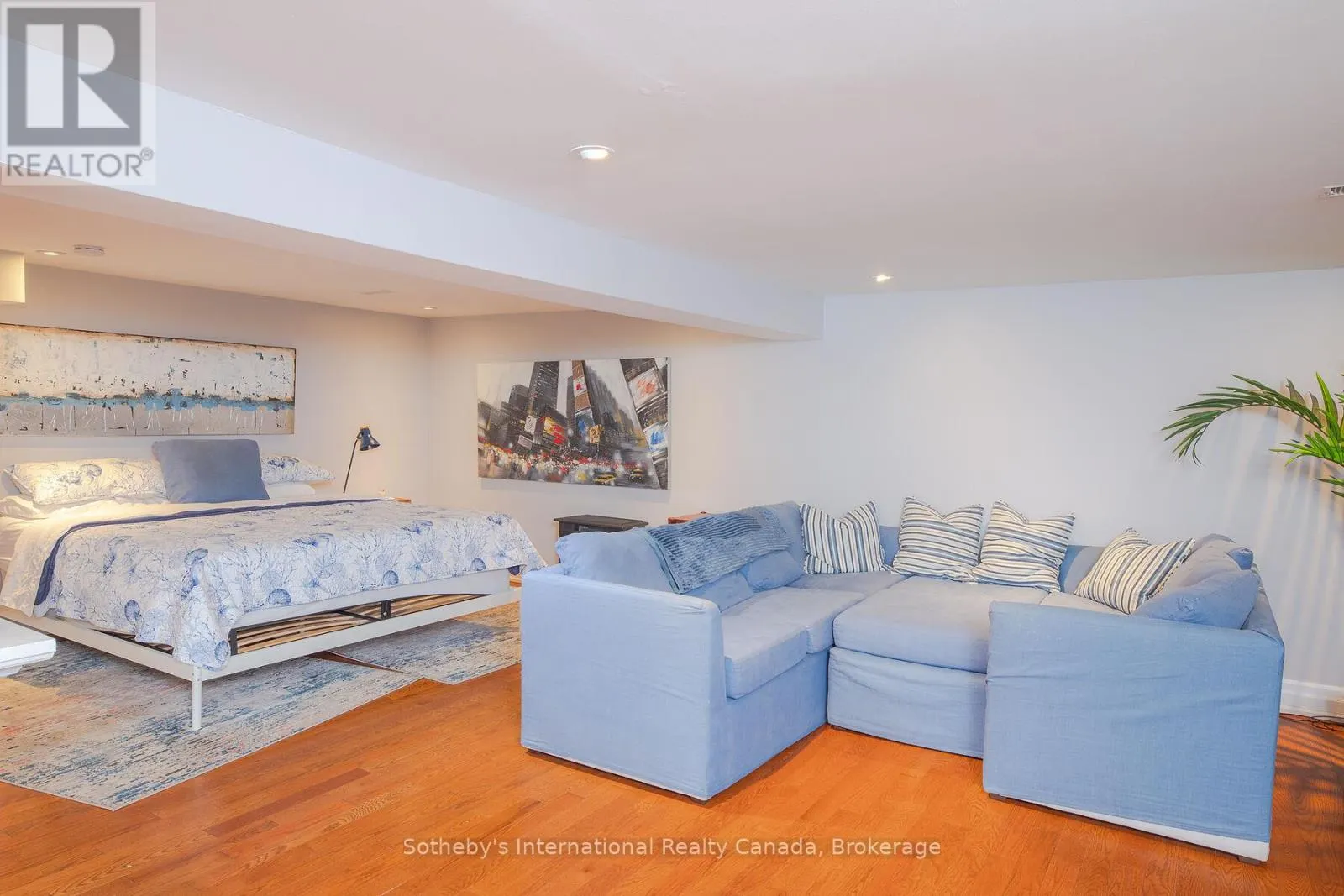 2533 RIDGE ROAD W