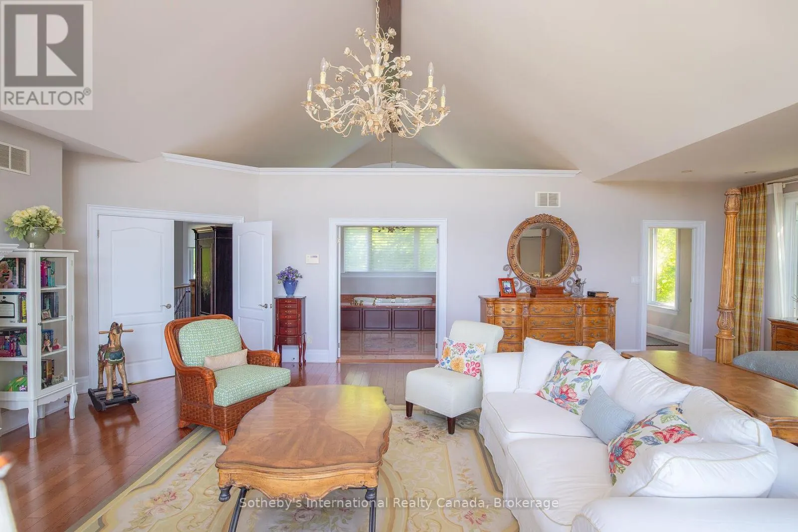 2533 RIDGE ROAD W
