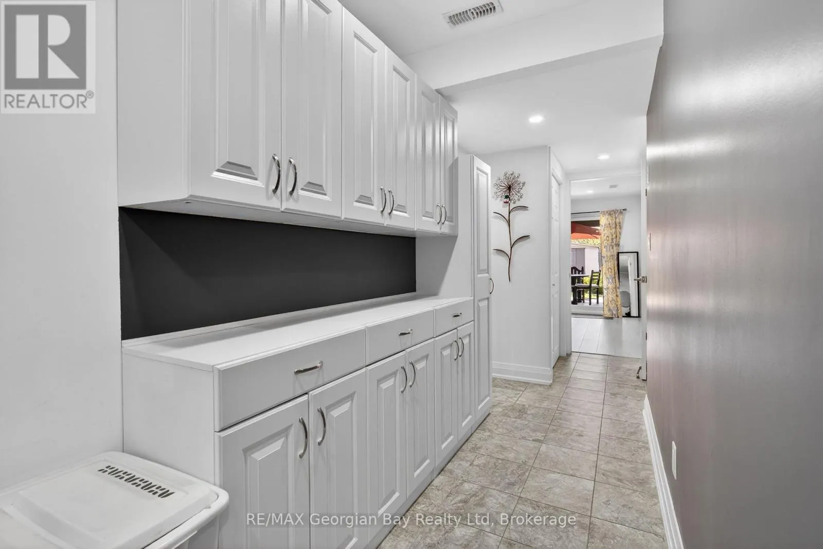 177 SOUTHWINDS CRESCENT