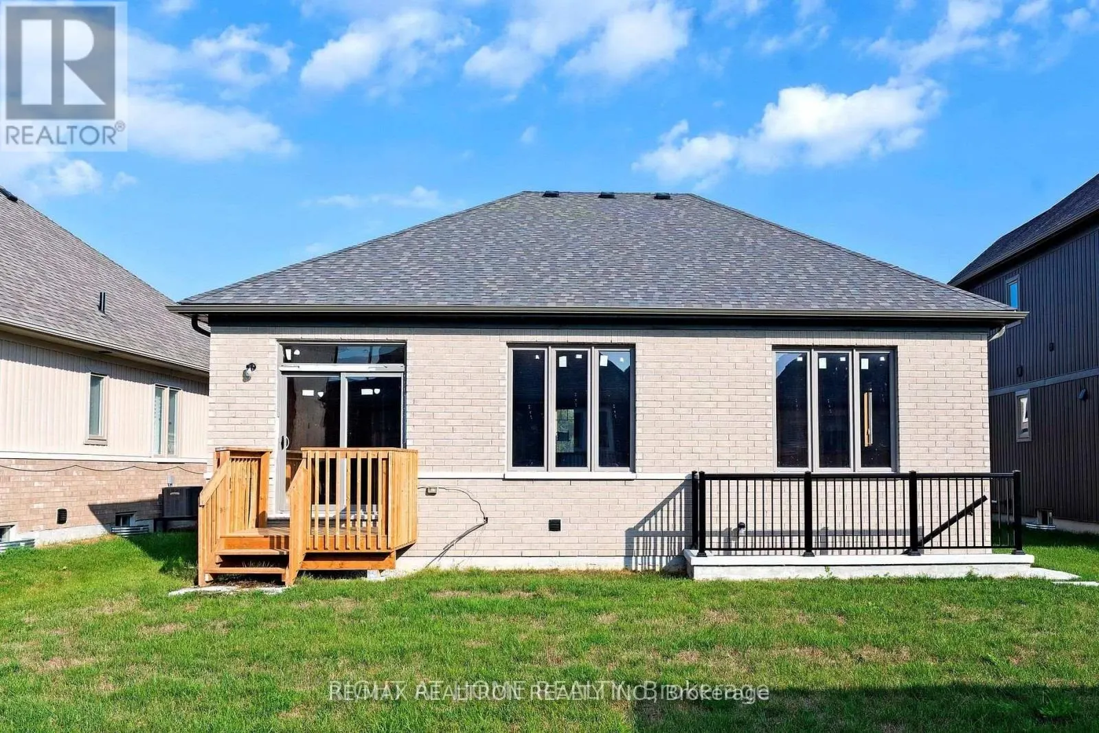 265 WILCOX DRIVE