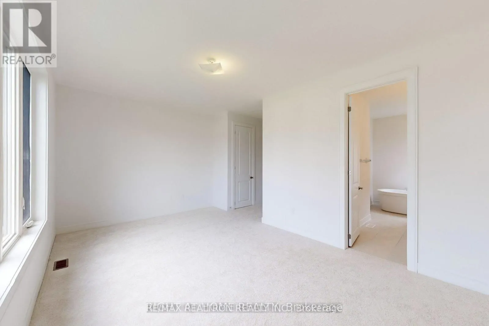 254 WILCOX DRIVE
