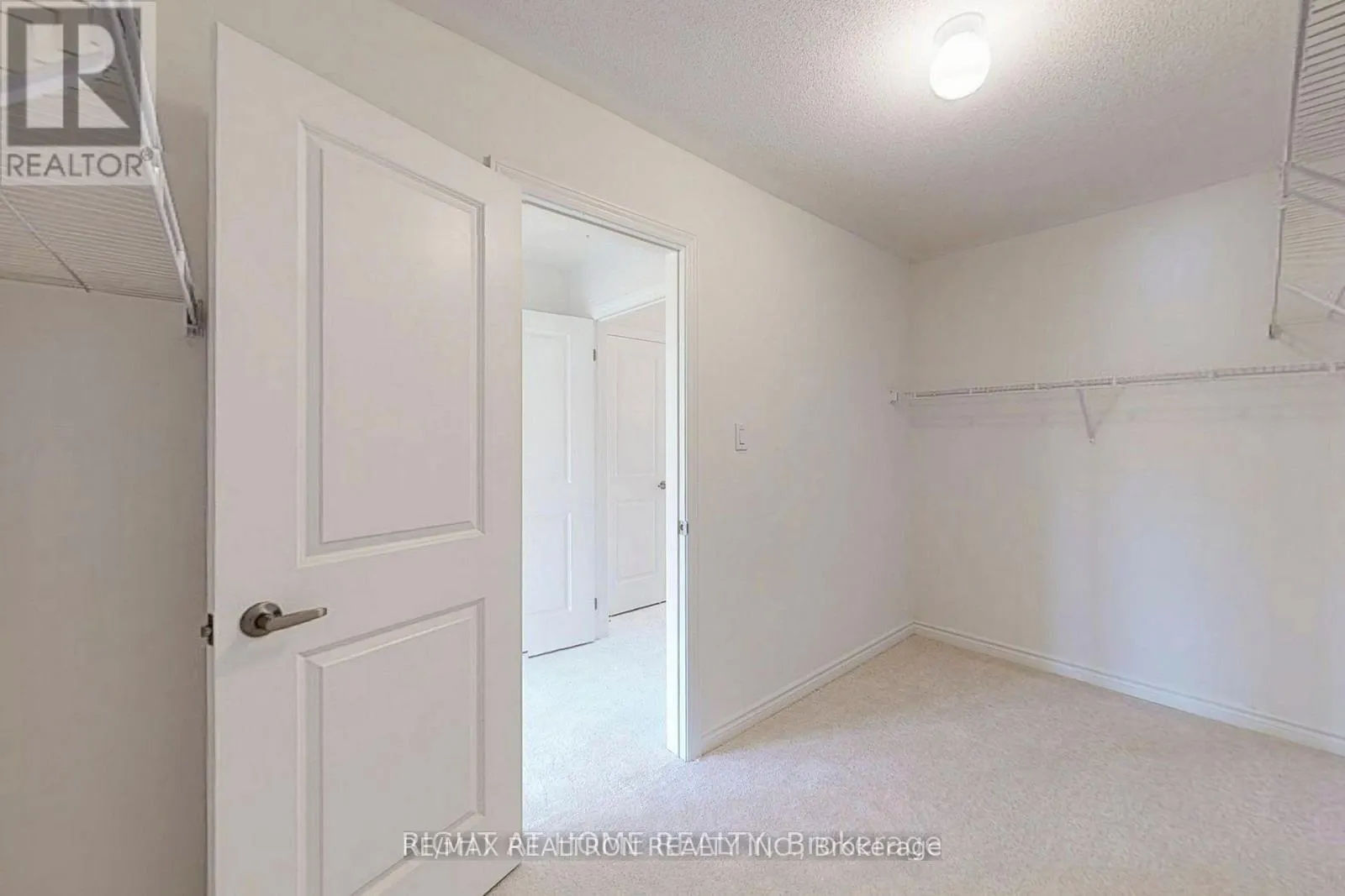 260 WILCOX DRIVE