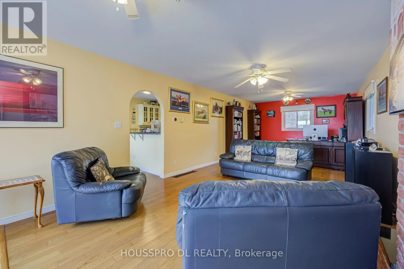 2683 LAKESHORE ROAD E