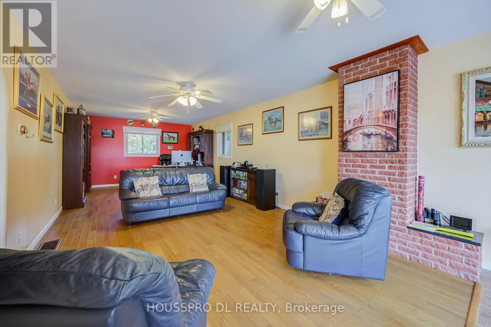 2683 LAKESHORE ROAD E