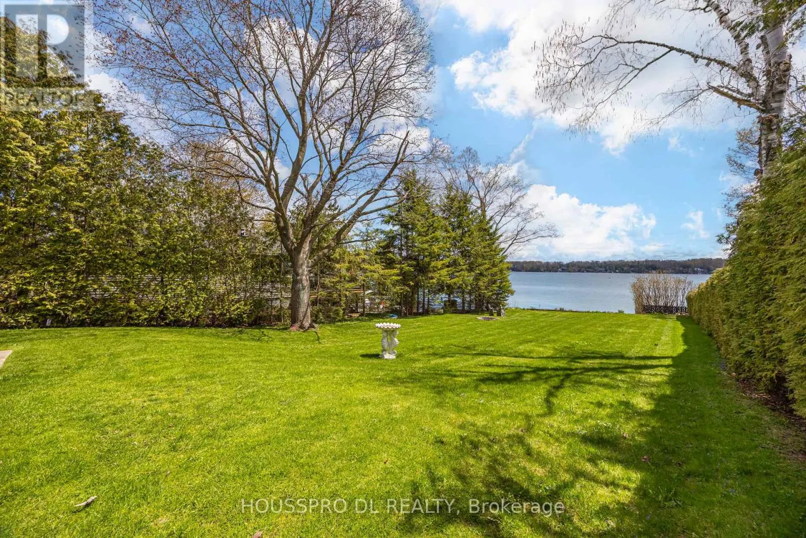 2683 LAKESHORE ROAD E