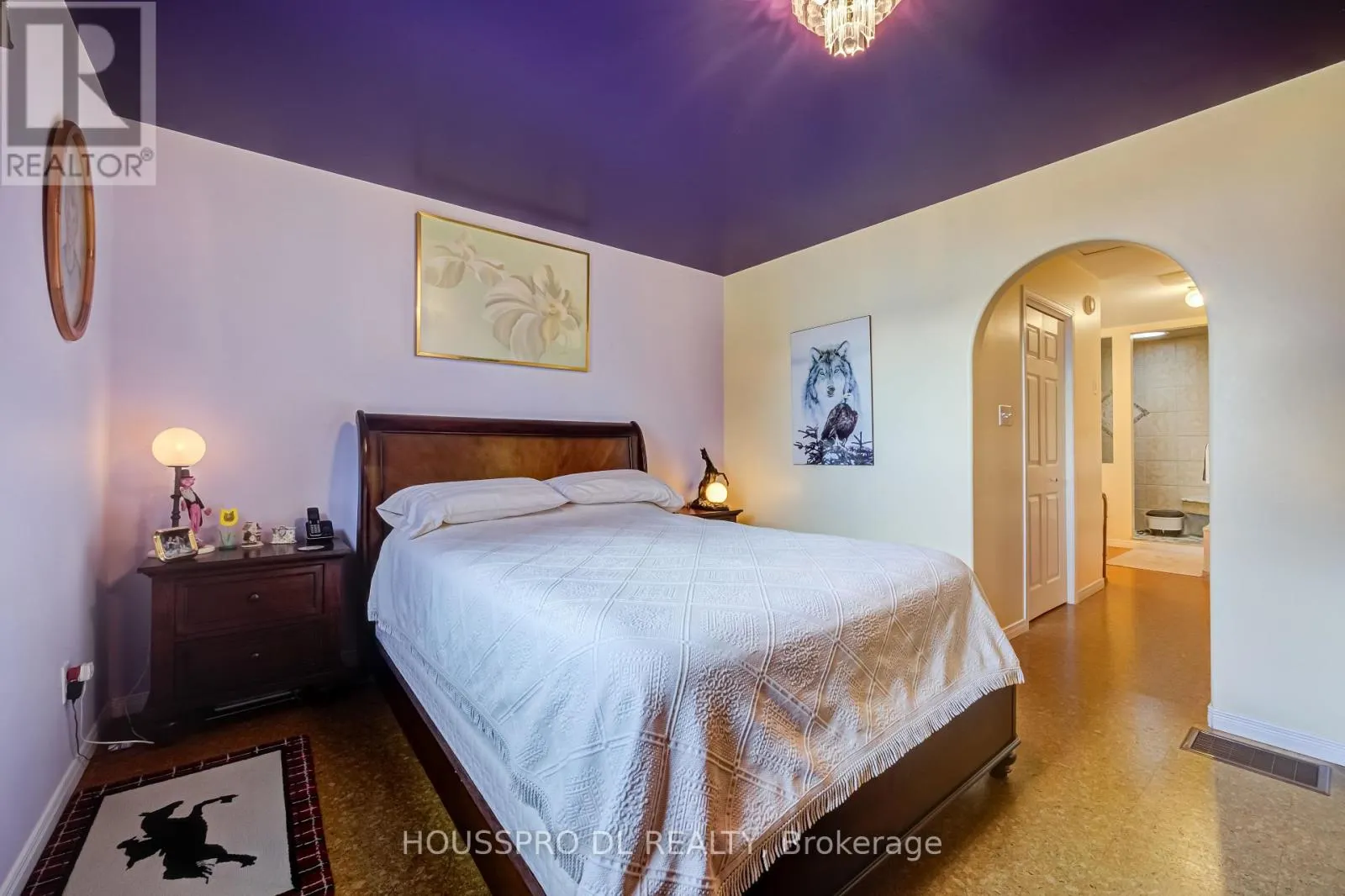 2683 LAKESHORE ROAD E