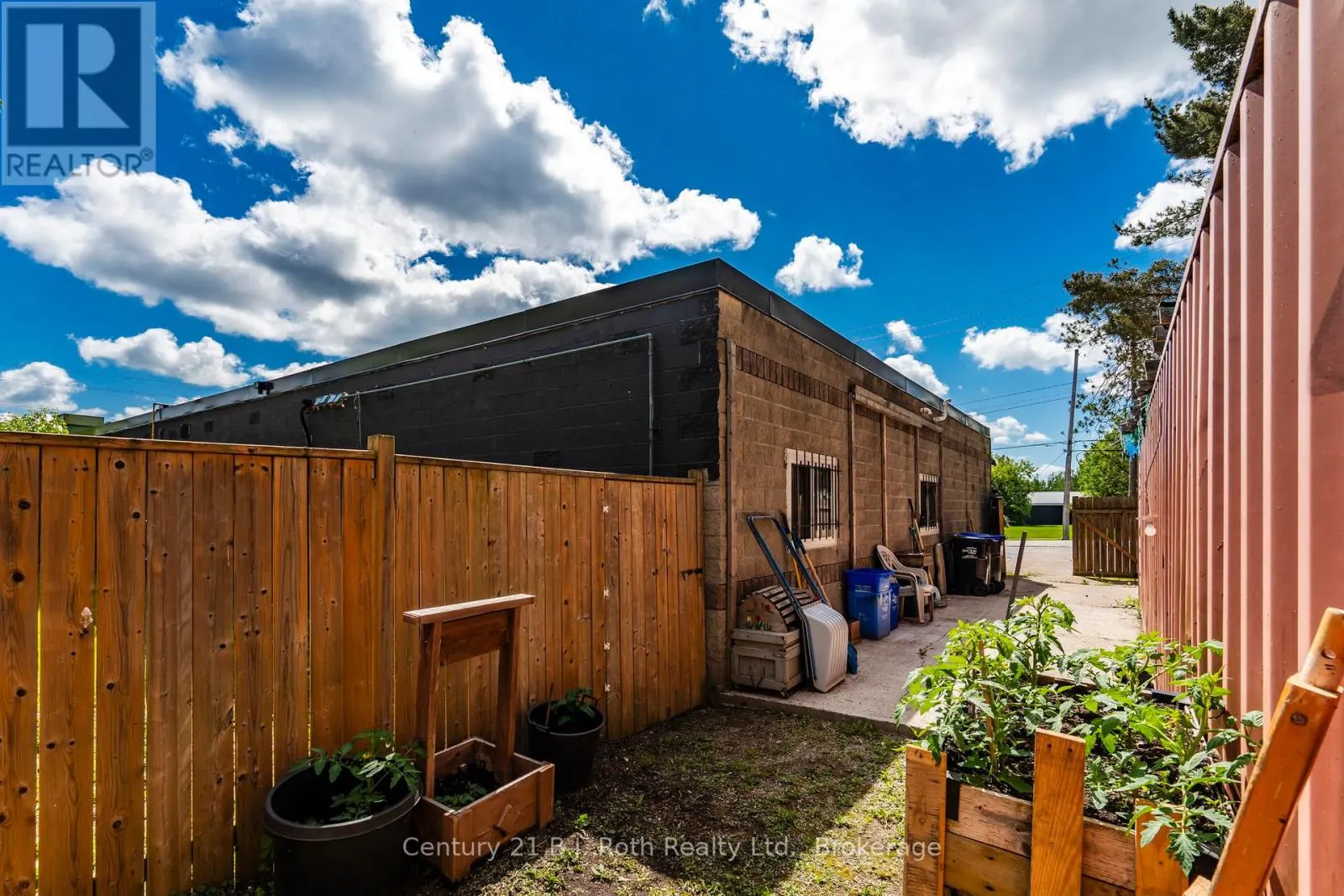 2 - 338 PARK STREET #2