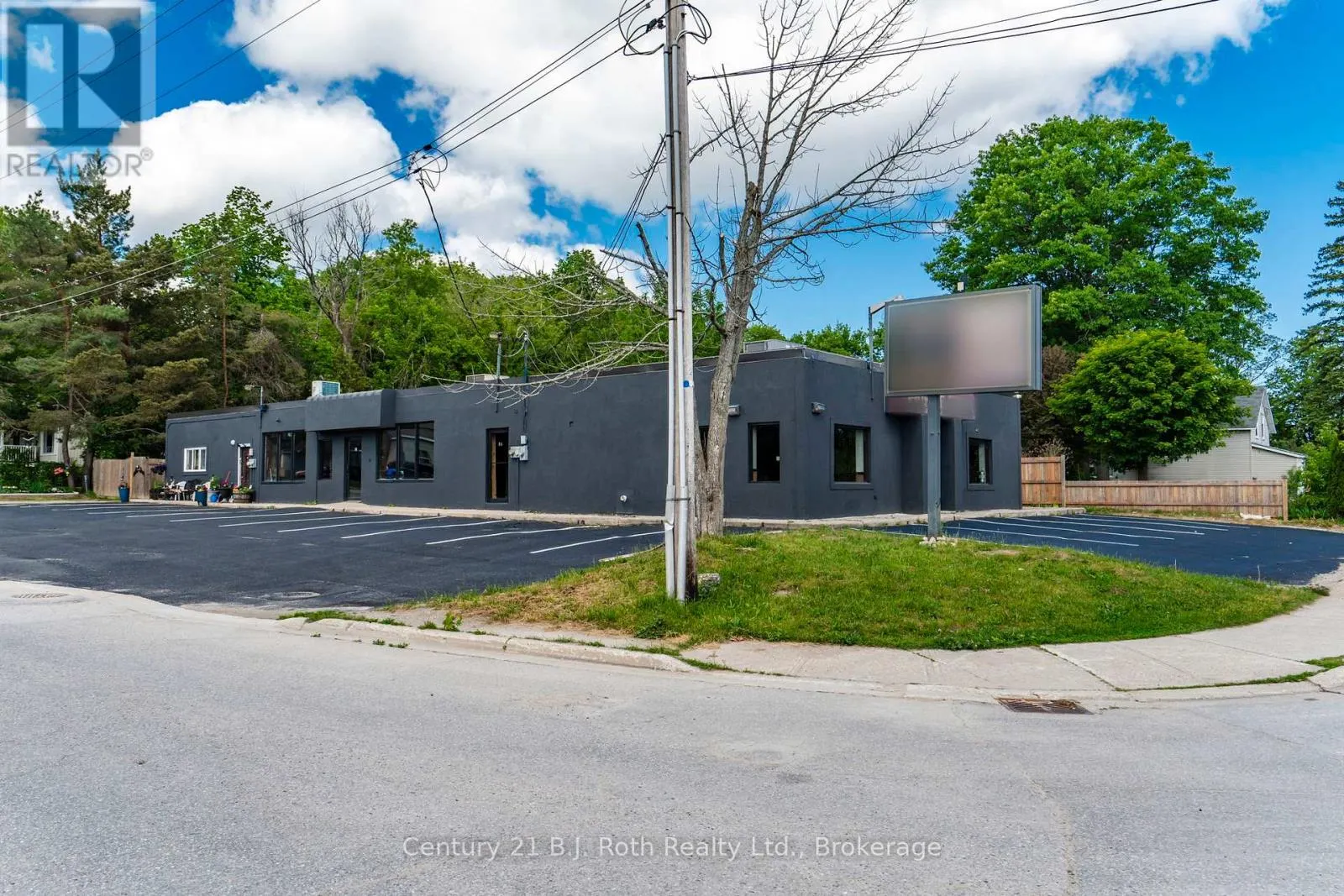 2 - 338 PARK STREET #2