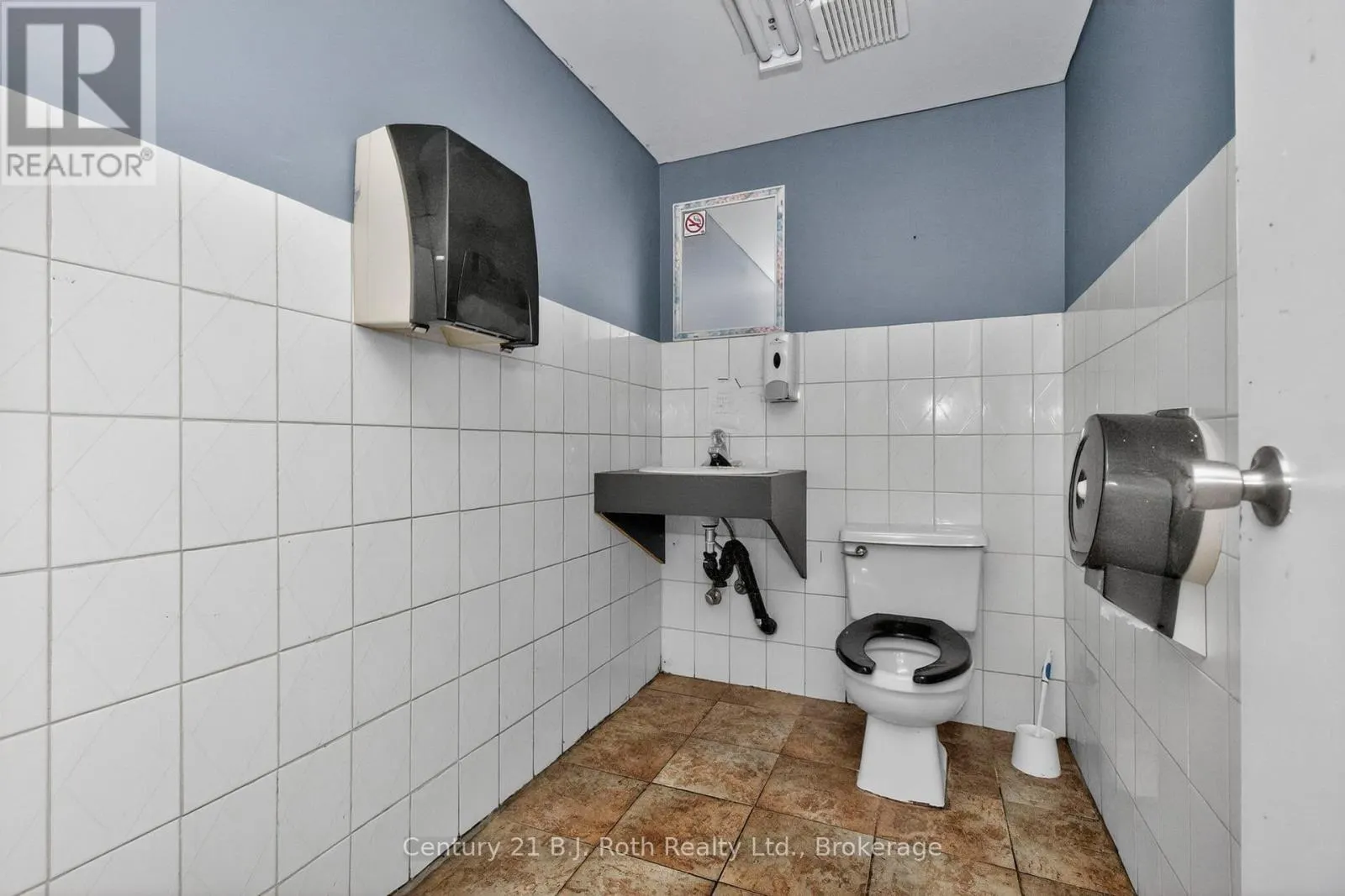 3 - 338 PARK STREET #3