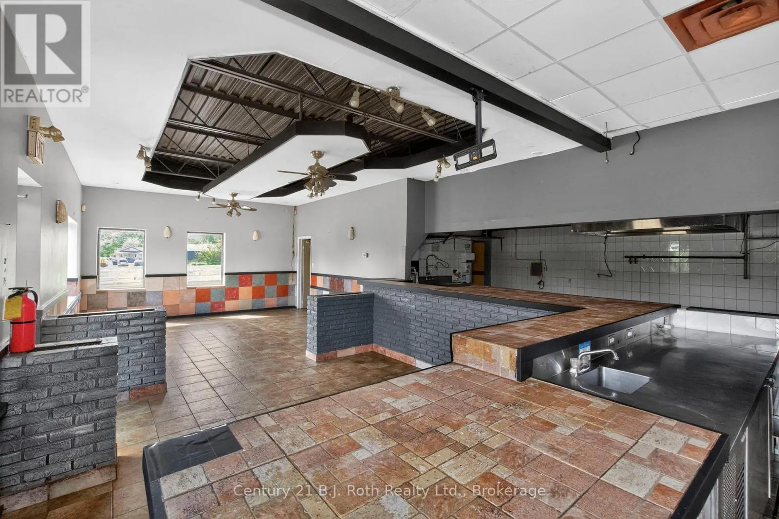 3 - 338 PARK STREET #3