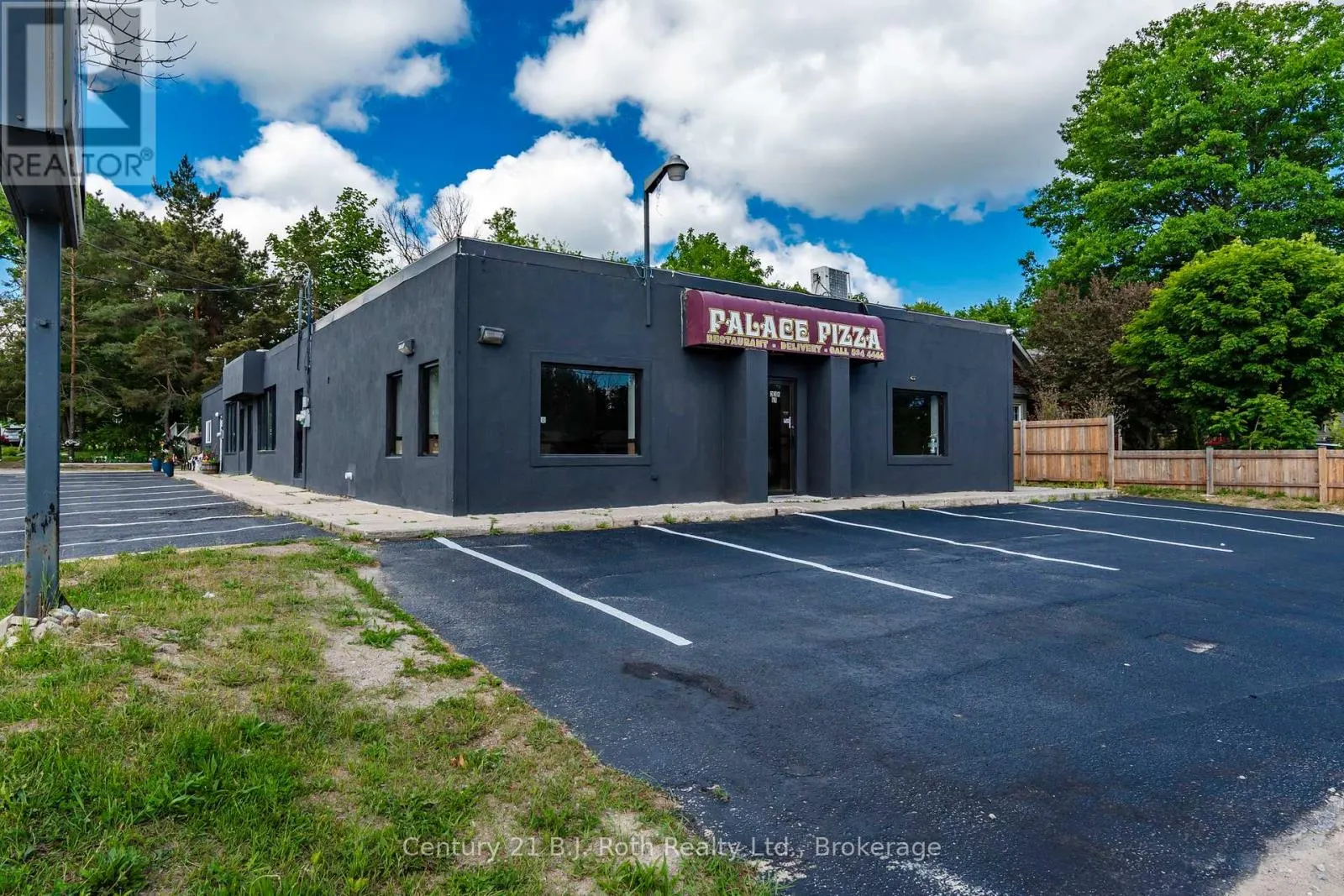 3 - 338 PARK STREET #3