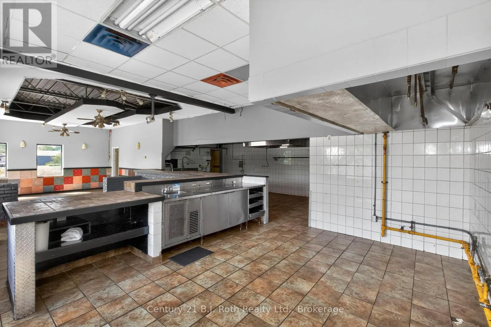 3 - 338 PARK STREET #3