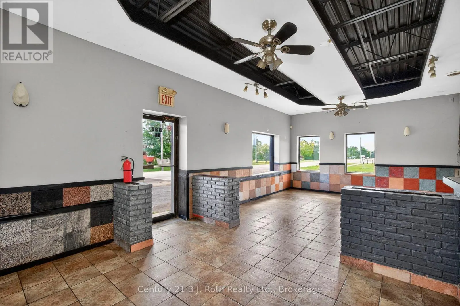 3 - 338 PARK STREET #3