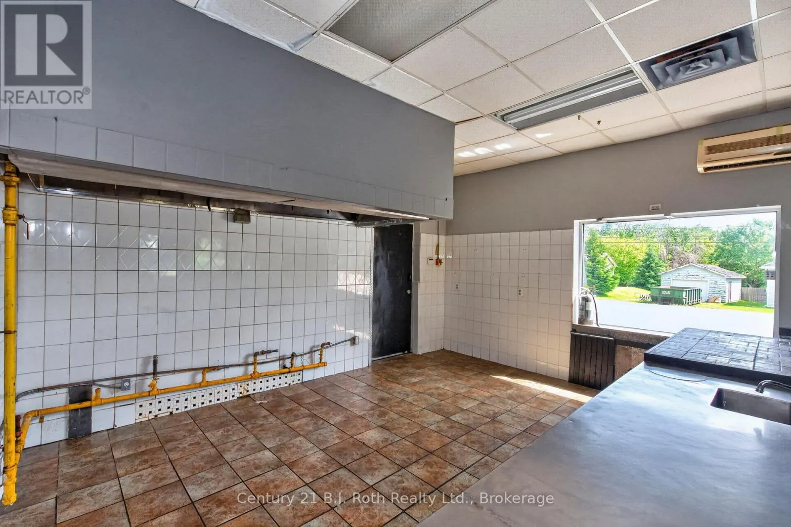 3 - 338 PARK STREET #3