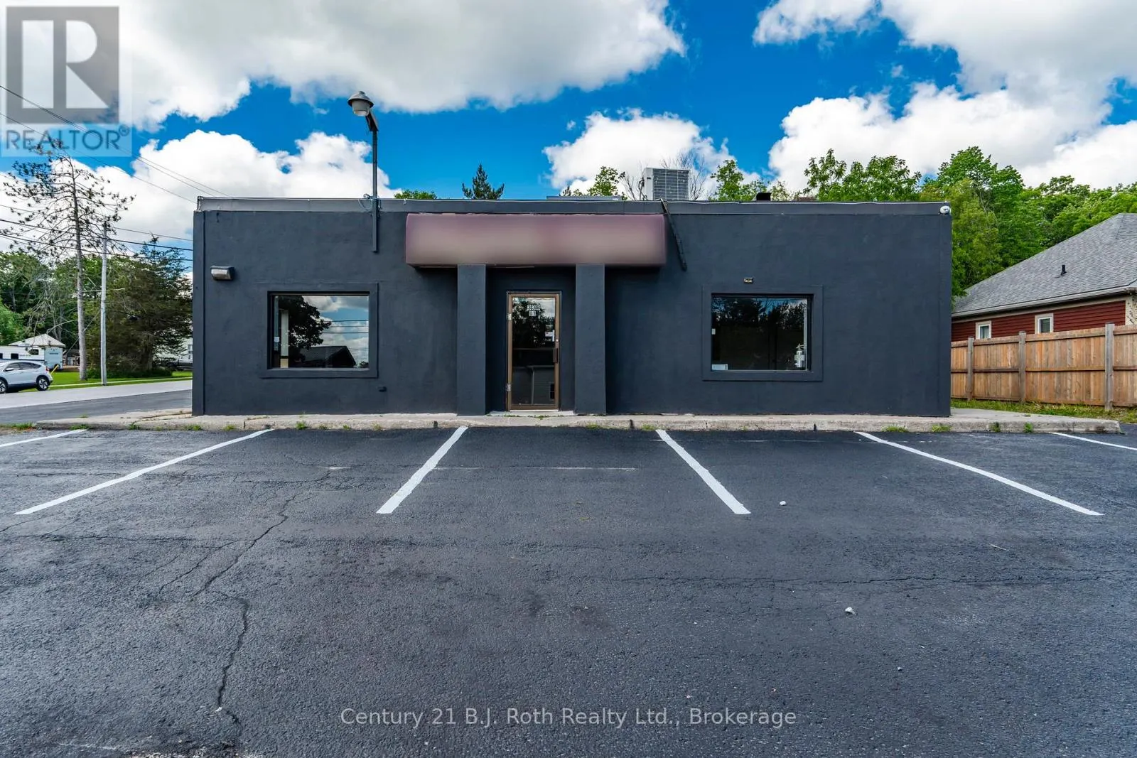 3 - 338 PARK STREET #3