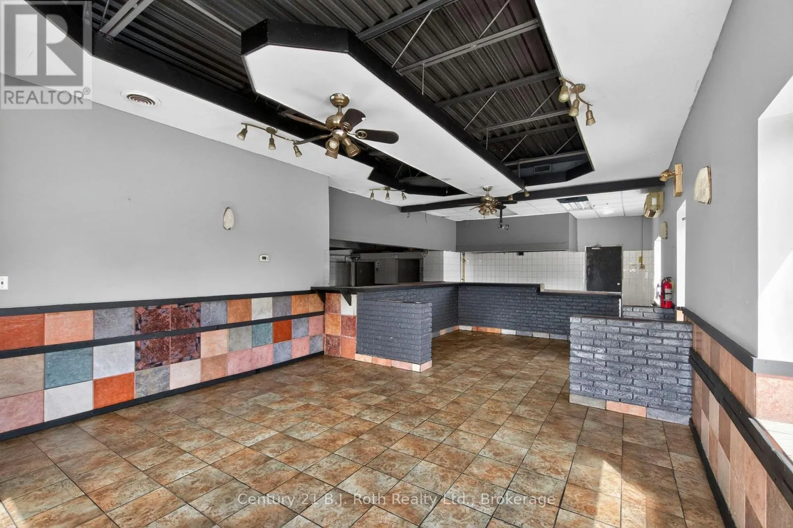 3 - 338 PARK STREET #3