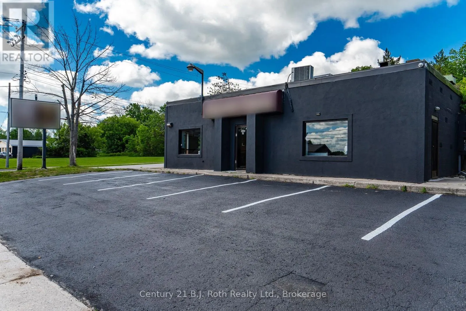 3 - 338 PARK STREET #3