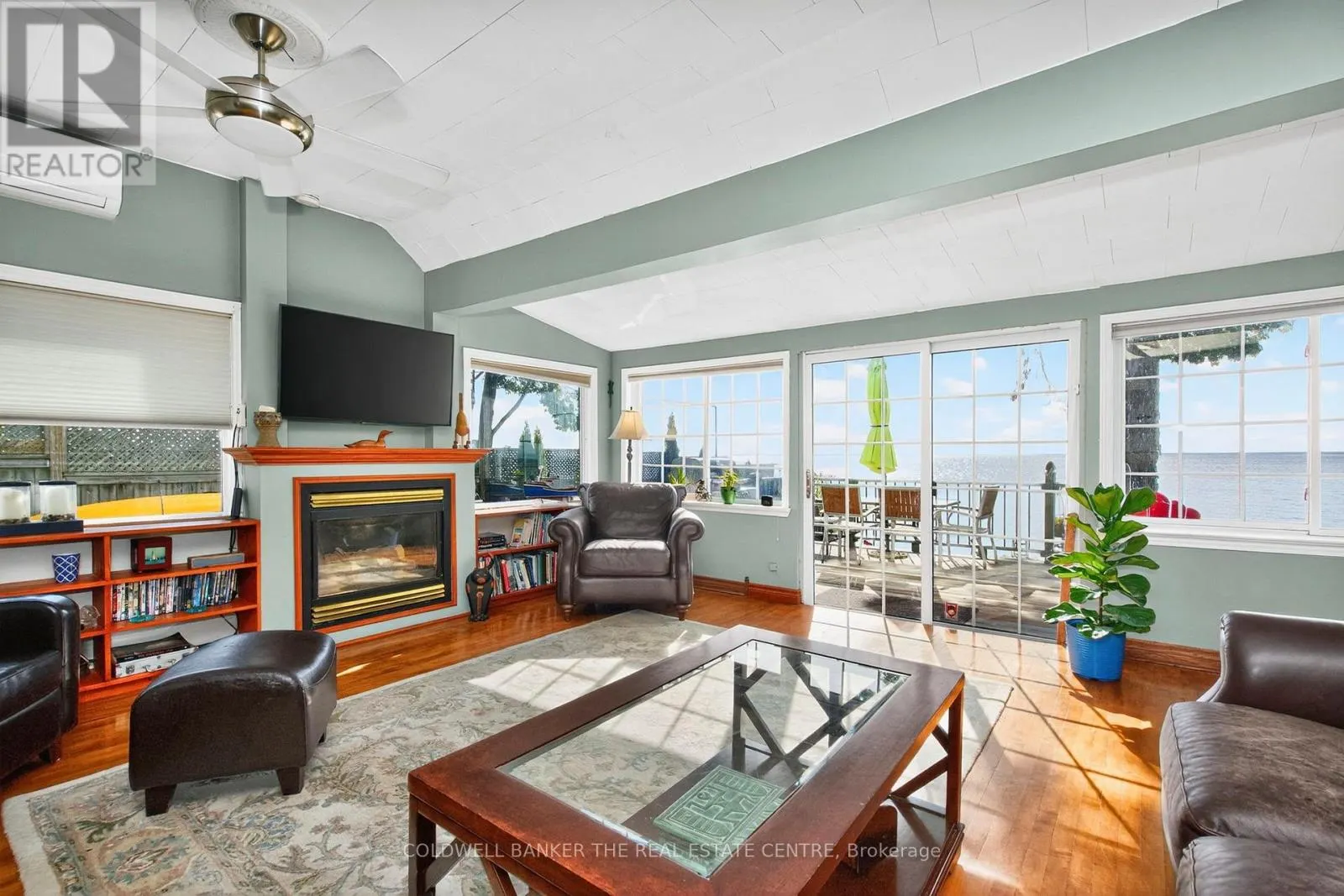 115 LAKESHORE ROAD W