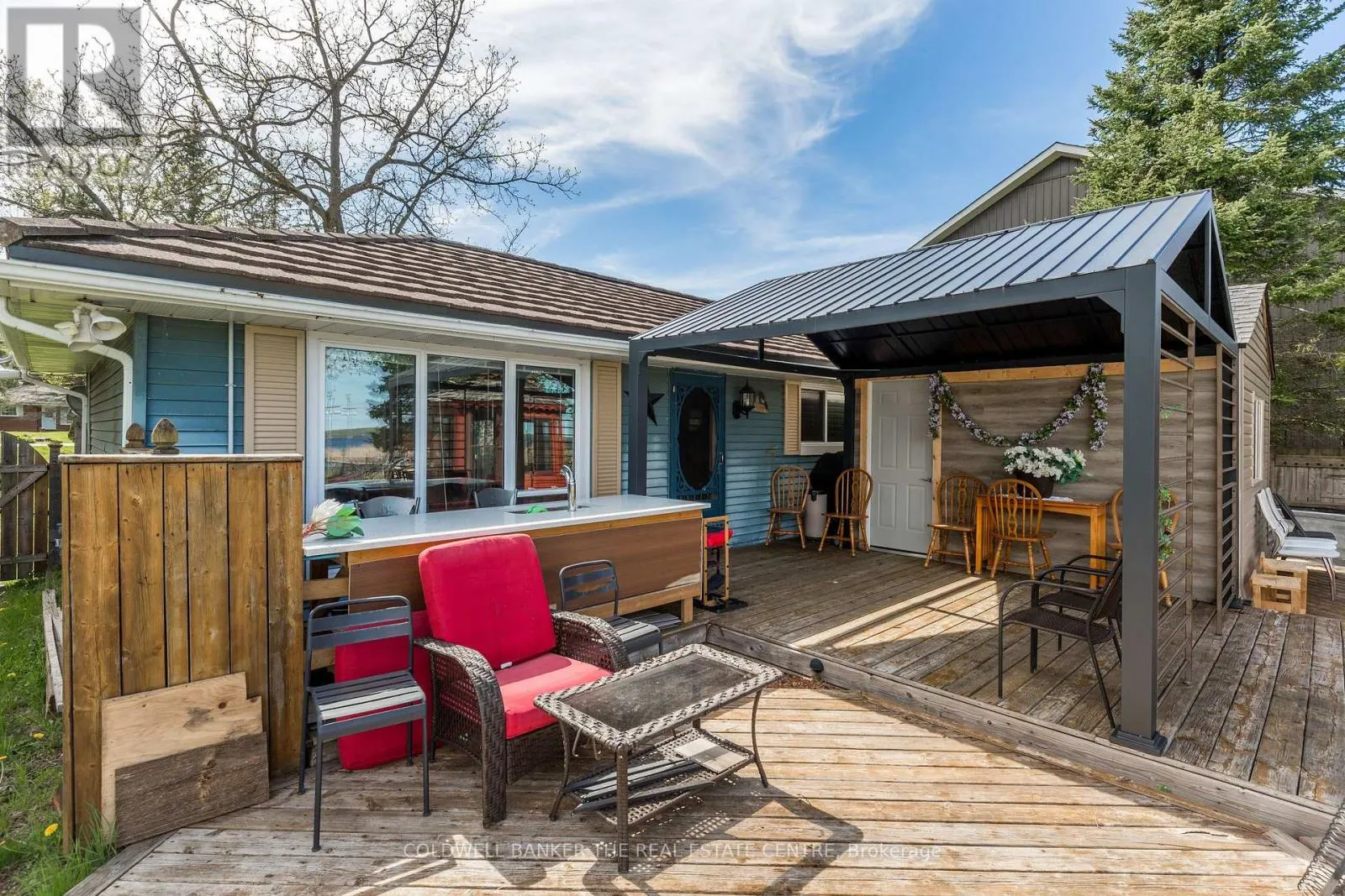121 MASKINONGE ROAD