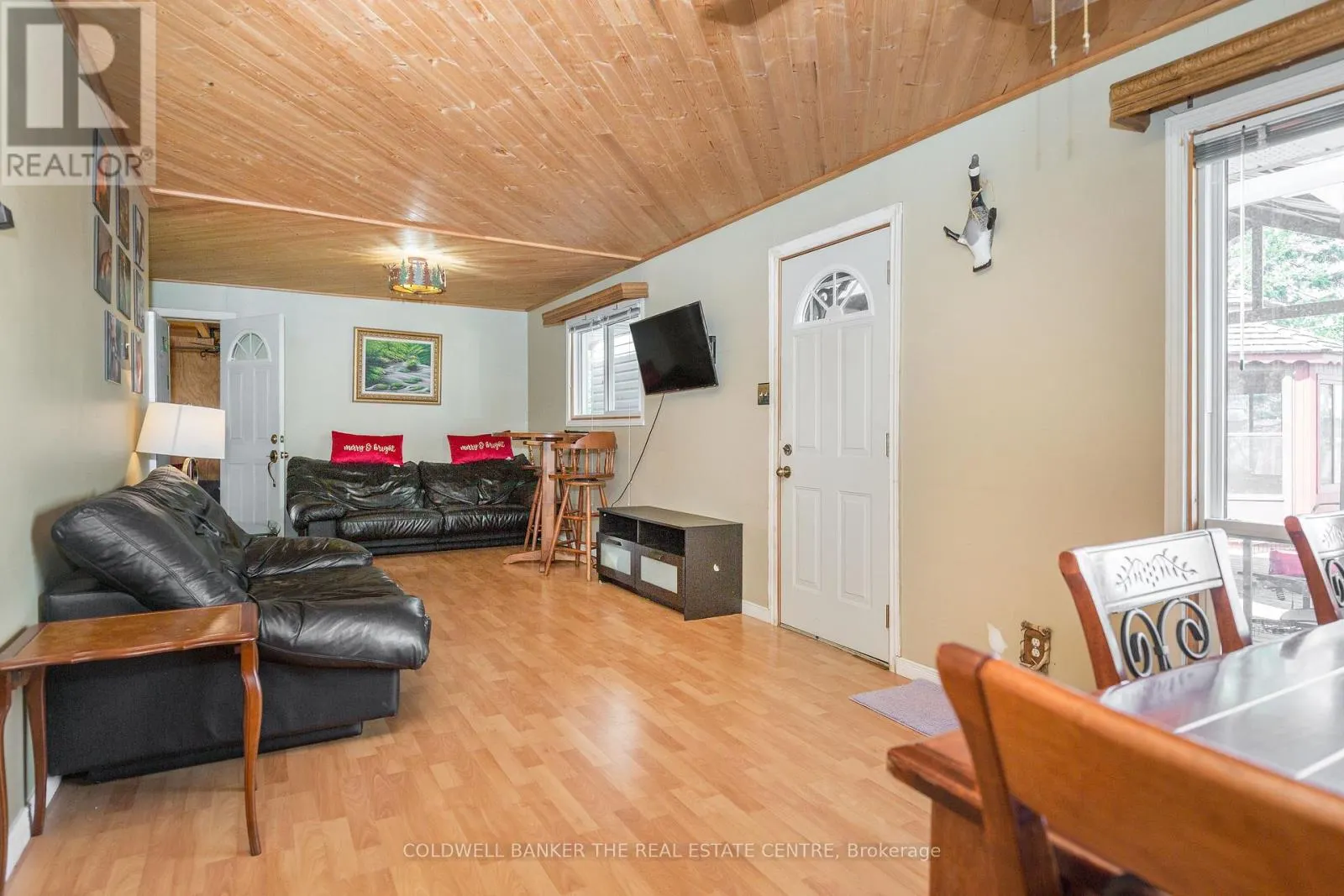 121 MASKINONGE ROAD