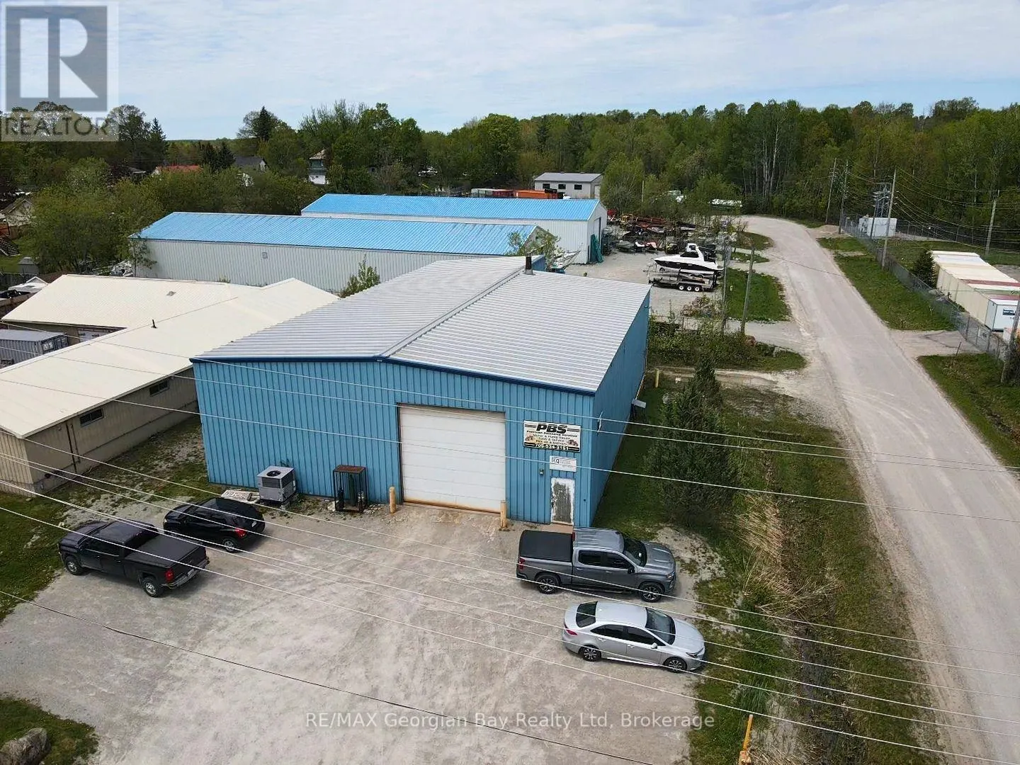 32 INDUSTRIAL ROAD