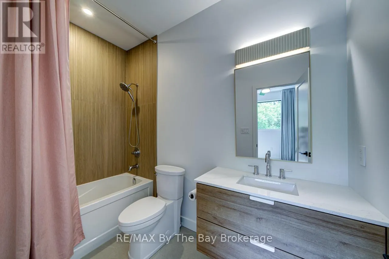 18 RAINTREE COURT
