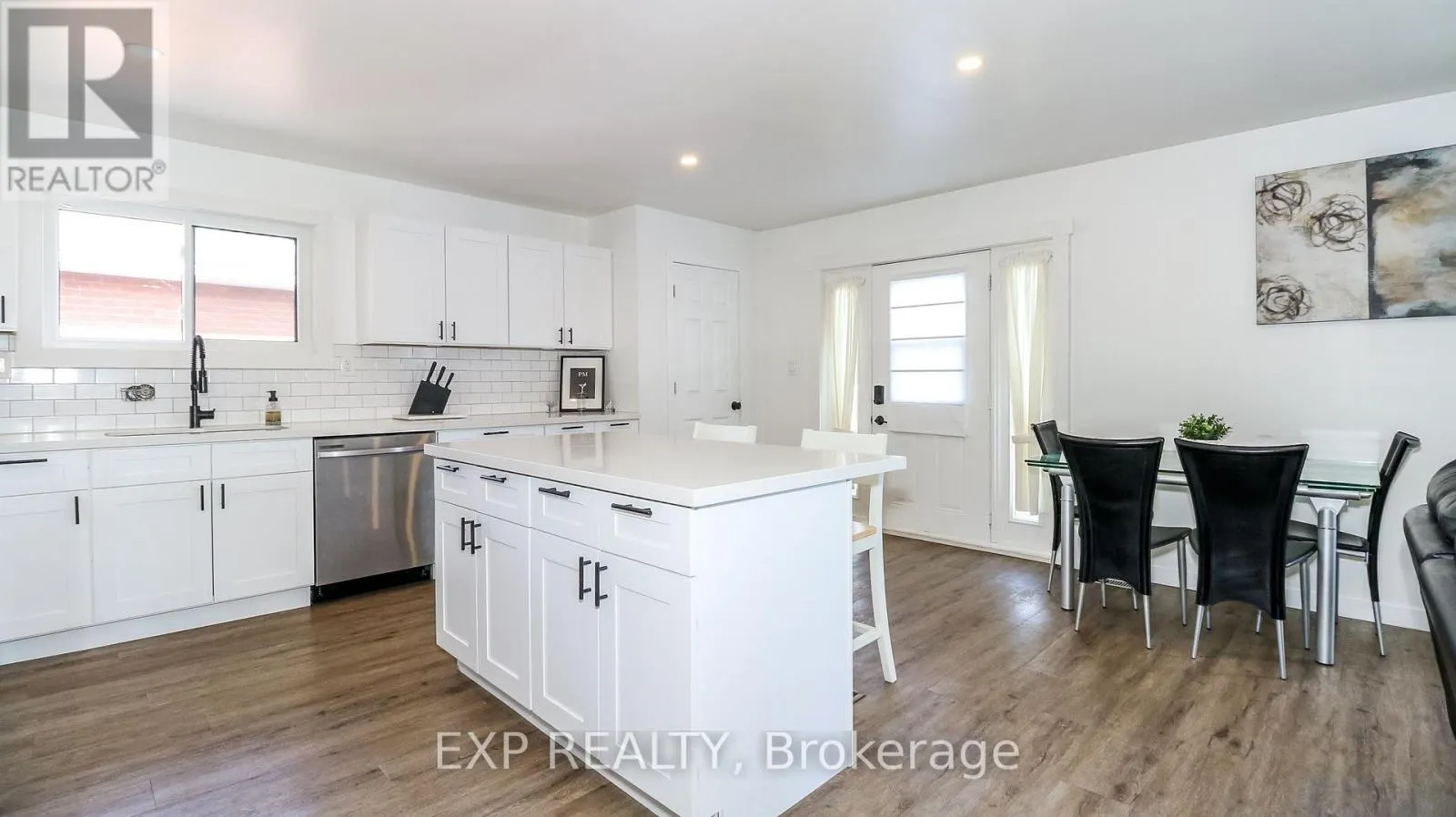 5 BOURGEOIS BEACH ROAD
