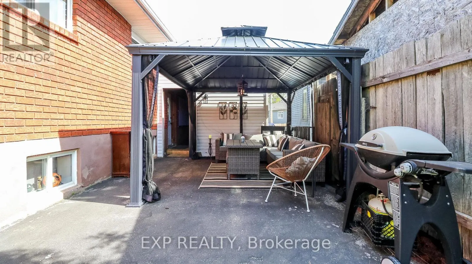 5 BOURGEOIS BEACH ROAD