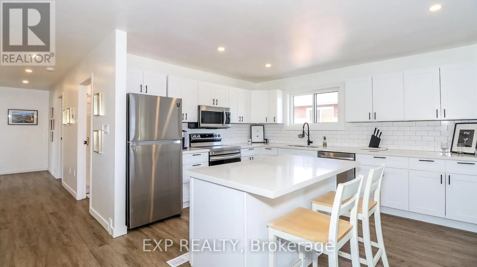 5 BOURGEOIS BEACH ROAD