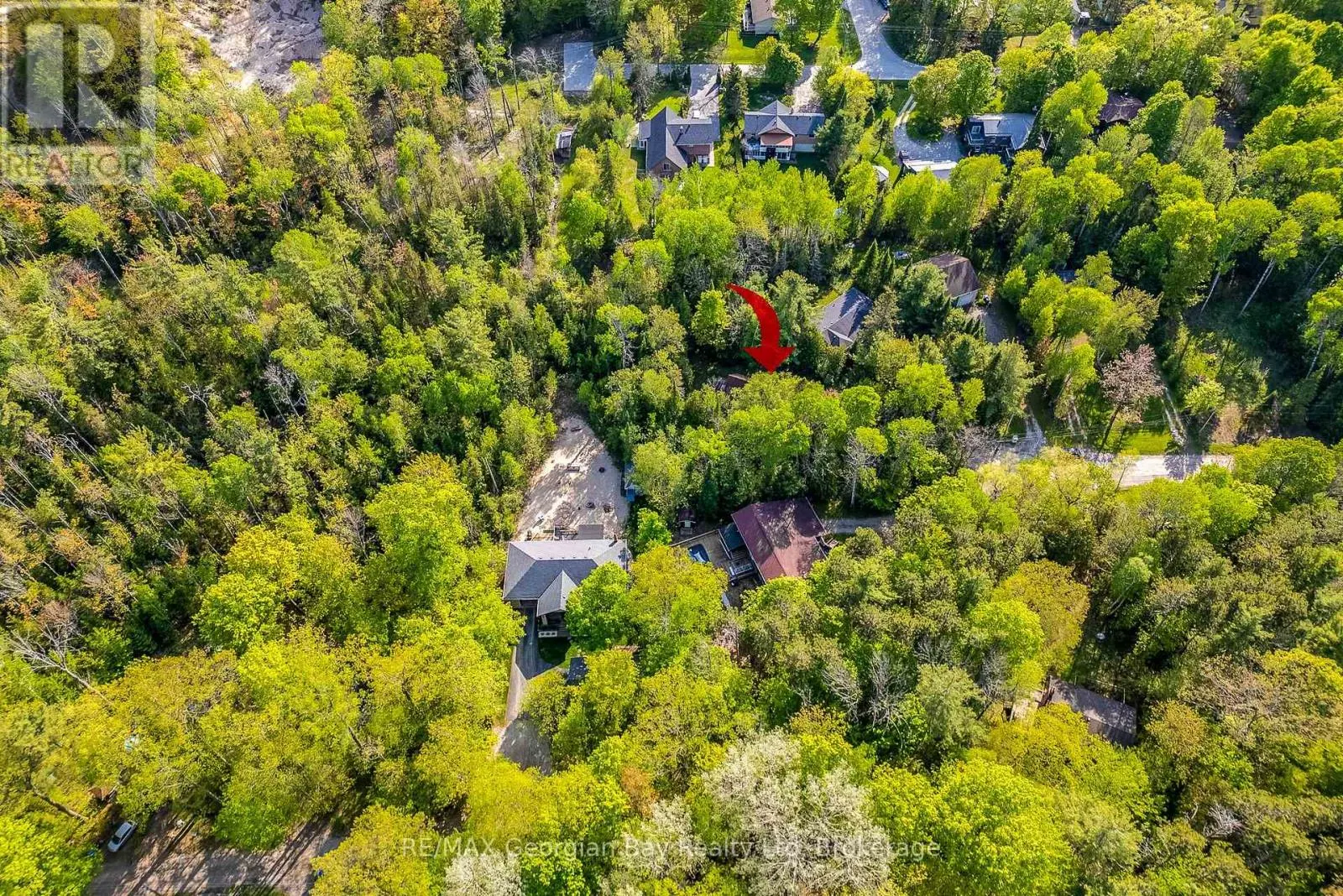2 RIDOUT COURT
