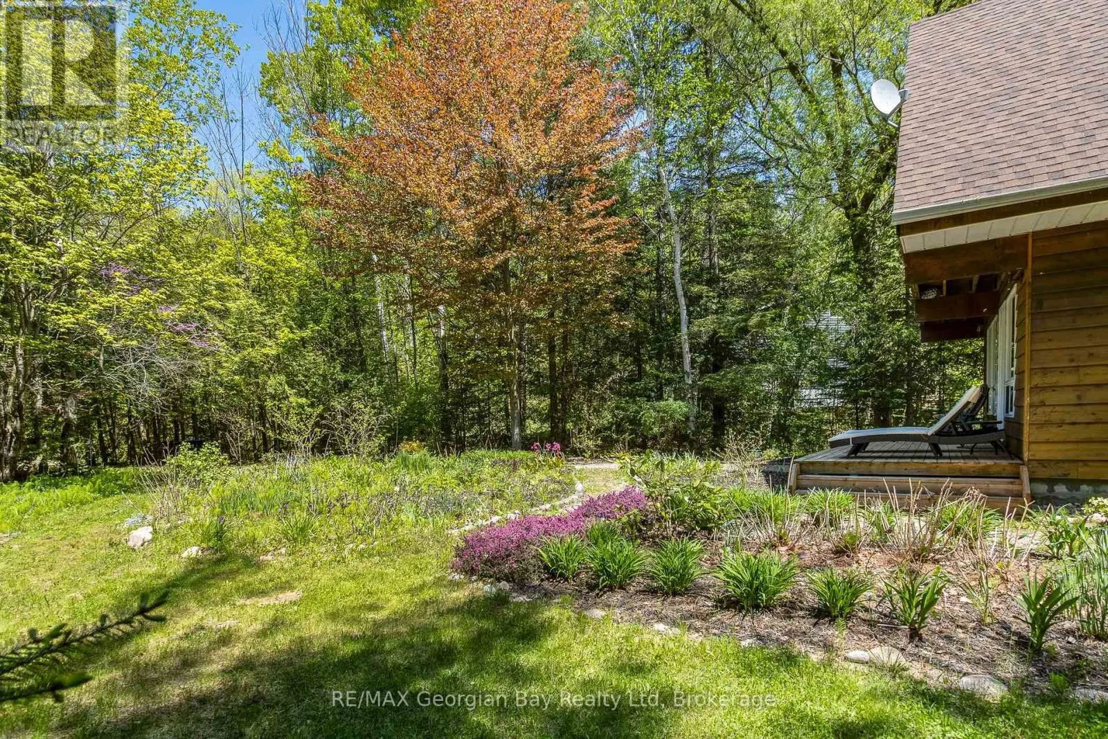 2 RIDOUT COURT