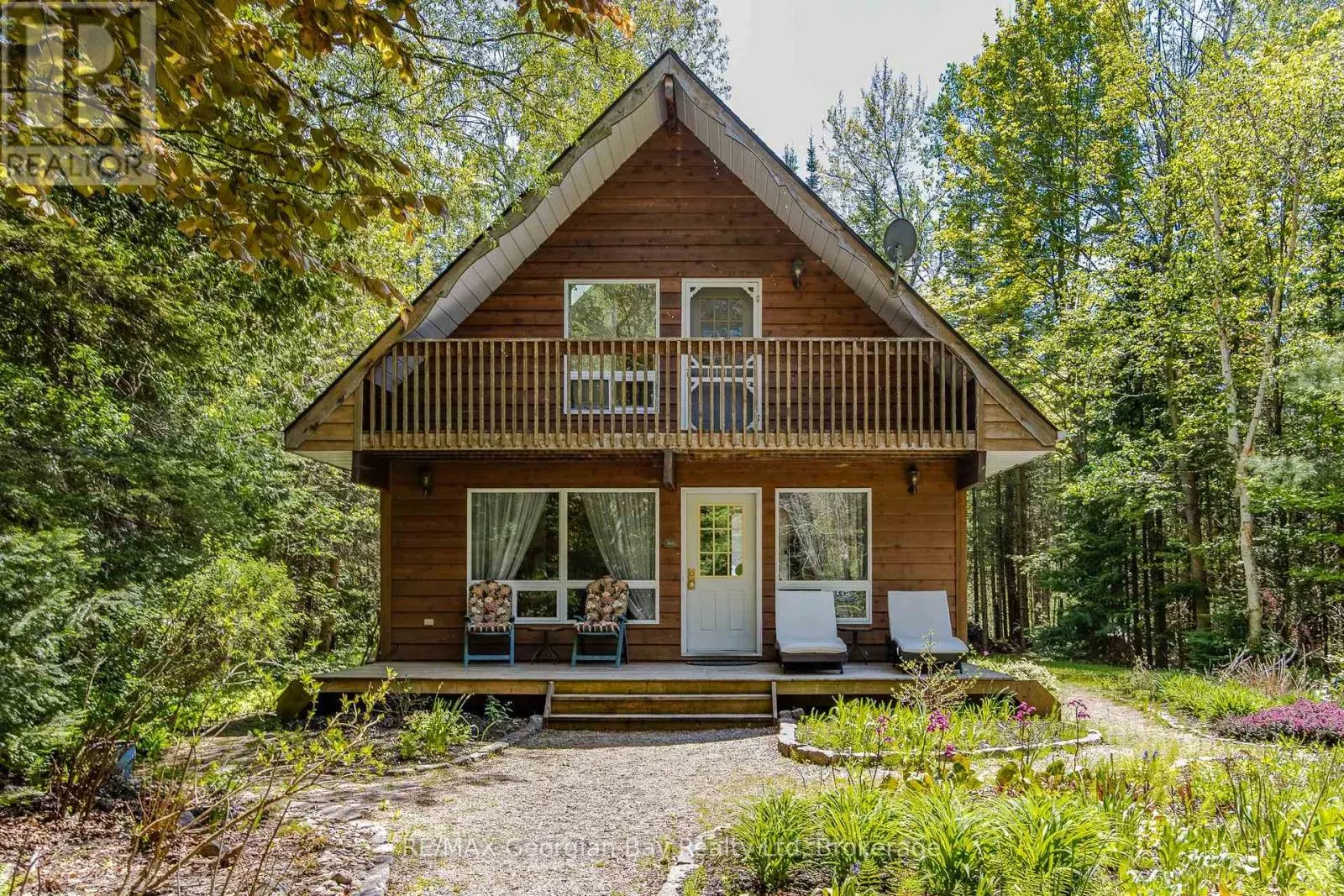 2 RIDOUT COURT