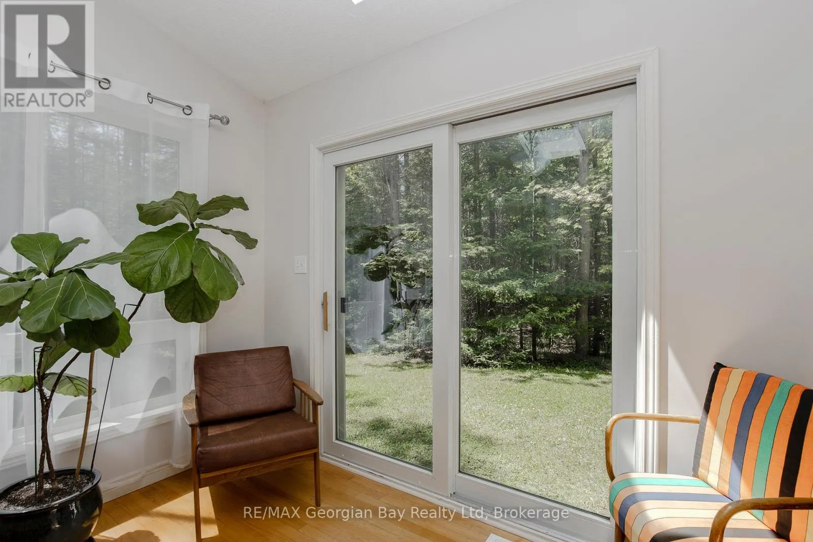 2 RIDOUT COURT