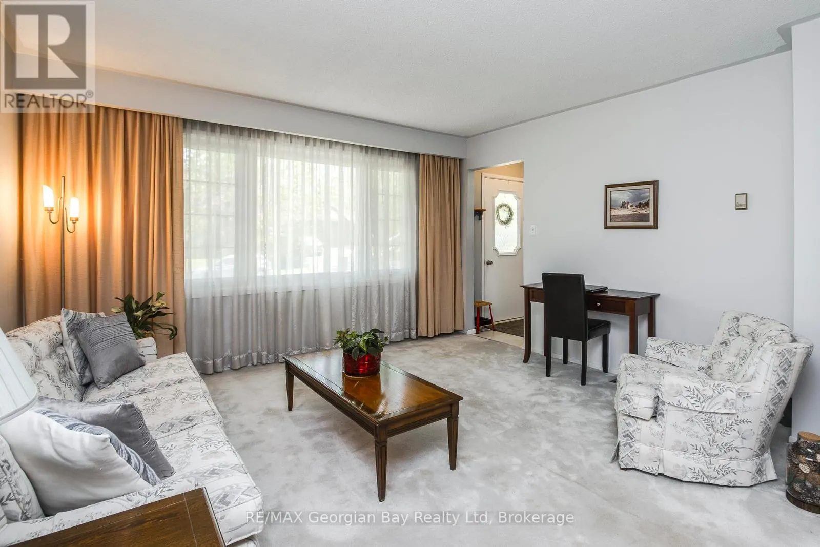 1010 GLEN EAGLES CRESCENT
