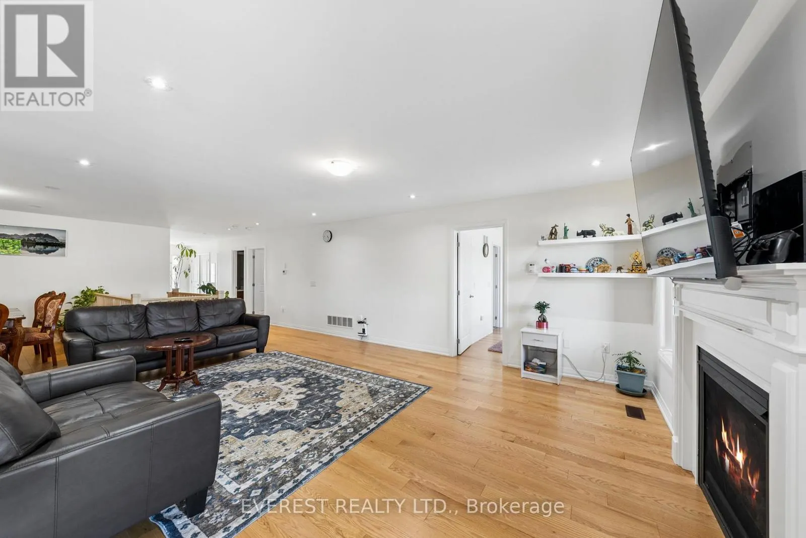 14 HEWSON STREET