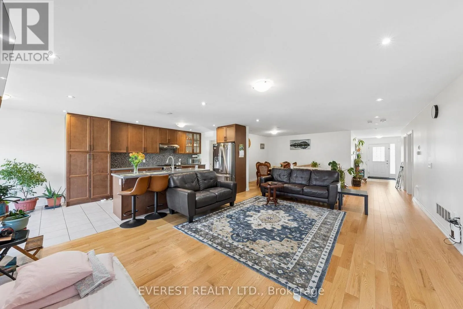 14 HEWSON STREET
