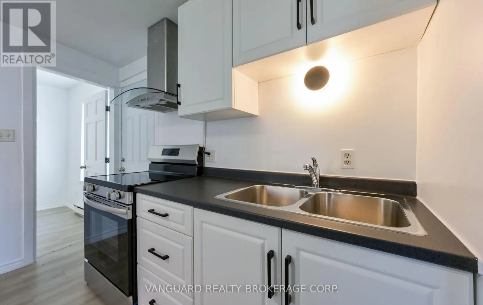 1 - 103 MULCASTER STREET