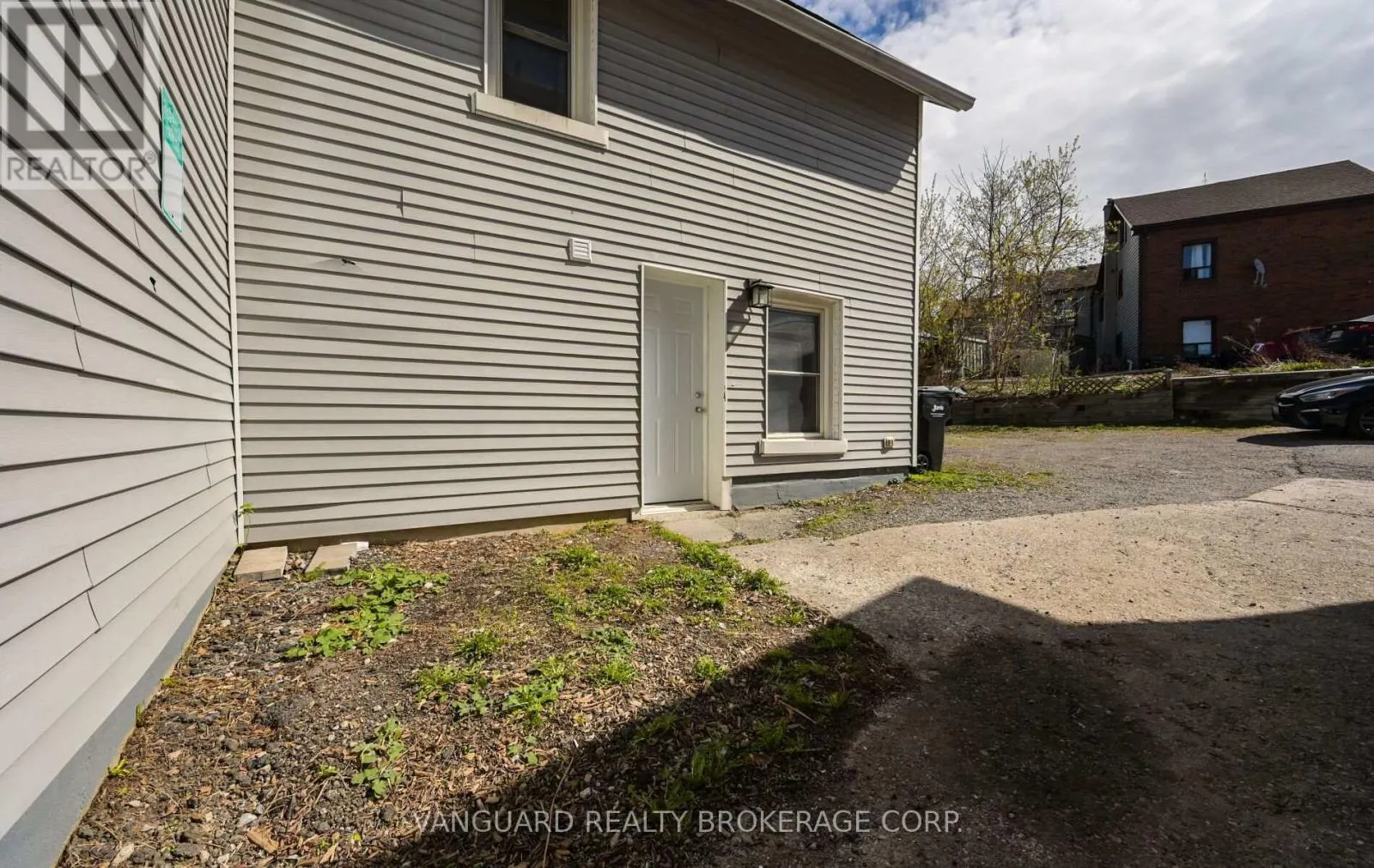 1 - 103 MULCASTER STREET