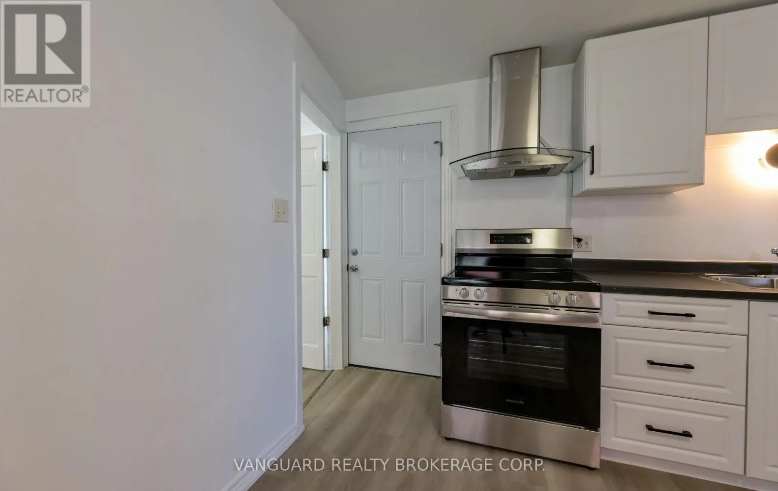 1 - 103 MULCASTER STREET